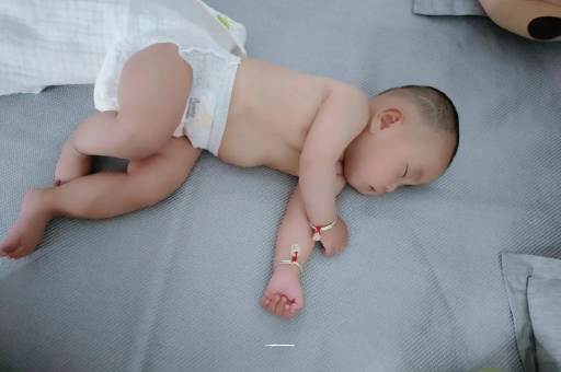 芜湖三个月宝宝抬头不稳 芜湖三个月宝宝抬头不稳